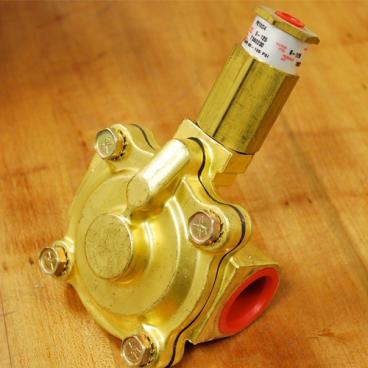 Asco Part# P210D4 2-Way Pneumatic Valve Ser. P210 125 Psi (OEM)